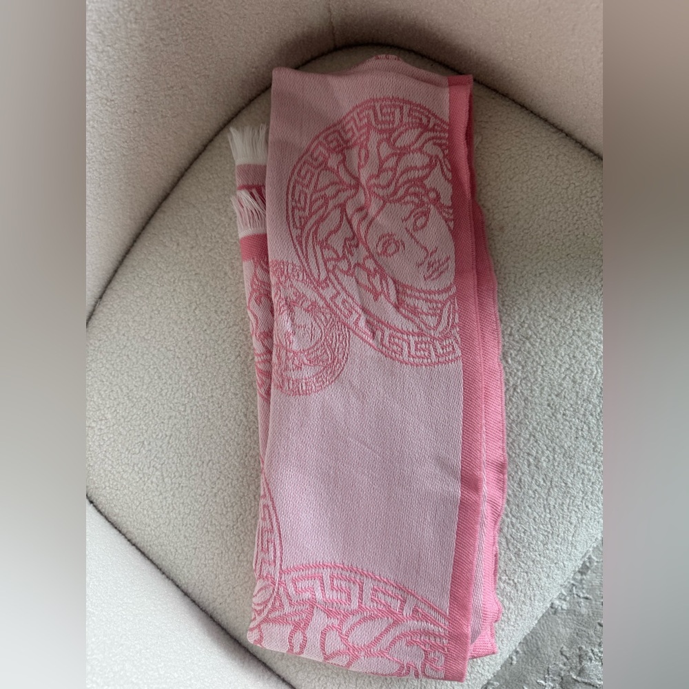 NWT Versace La Medusa Large Wool Jacquard Scarf